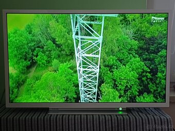 Smart TV TOSHIBA 32W3864DA - úhlopříčka 80cm - 3