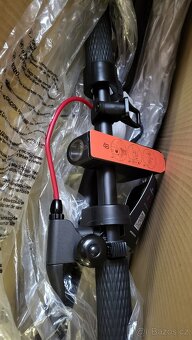 Elektrická koloběžka - výkon 400 W, Sencor Scooter S70, - 3