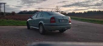 Škoda Octavia Tour 1.6 75kw.R.V.2010 - 3