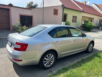 Octavia 3 1,6 Tdi nehavarovaná - 3
