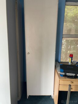 Kancelářský nabytek - 3