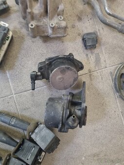 Peugeot 306 3.dveřová verze pr.dveře,díly 1,6 - 3