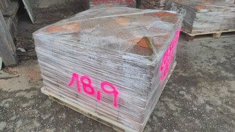 Stará cihlová dlažba, půdovka, půdovky, 18,9 m2 - 3