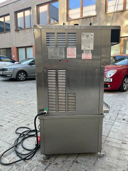 Zmrzlinový stroj - 3