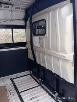 Dělící přepážka - 3