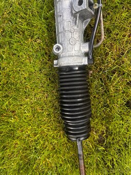 Hřeben řízení BMW - 3