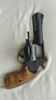 Levolver Kora Brno - 3