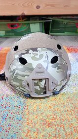 Airsoftová helma multycam - 3