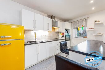 Prodej rodinného domu, 625 m2 - Záhlinice, Hulín - 3