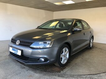 VOLKSWAGEN JETTA 1.2TSI - 3