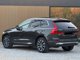 Volvo XC60 B4 mHEV Inscription AWD, Plna vybava, Masaz, Pano - 3