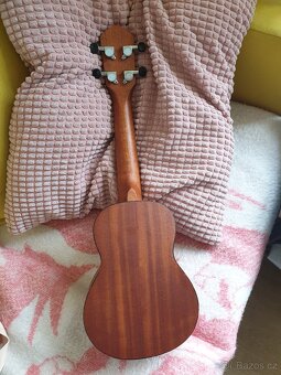 Ukulele Ortega RU5 - 3