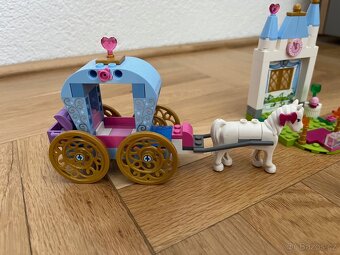Lego friends Disney Popelčin kočár - 3