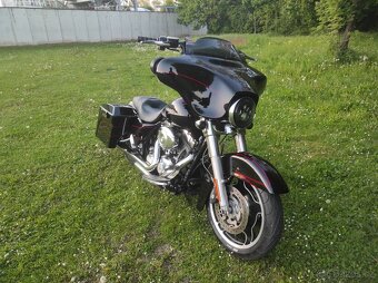 HARLEY DAVIDSON FLHX Street Glide - 3