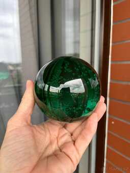 Zelené těžítko s bublinkami 8 cm, hutní sklo - 3