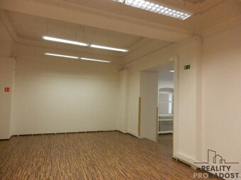 Pronájem prostor pro bistro 105m2 pěší zóna Brno - 3