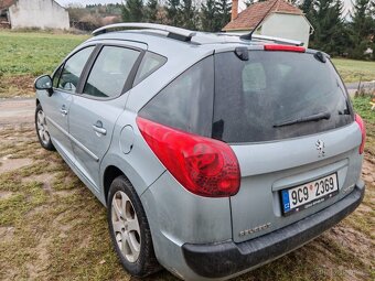 Peugeot 207 - 3