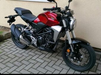 Honda CB300R - V super stavu - 3