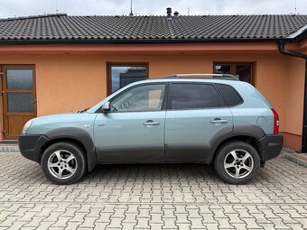 Hyundai Tuscon 2.0 CRDI, 4x4, Čr, tažné - 3