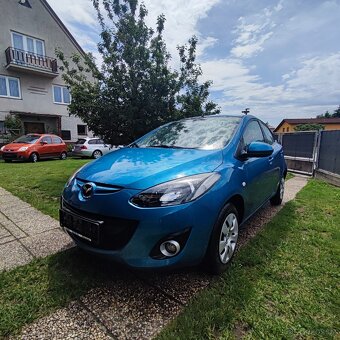 Mazda 2 1.3 benzín 55kw rok 2011 - 3