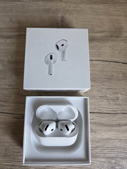 Apple AirPods 4 s ANC - 3