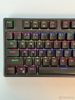 Mechanická klávesnice CZC + myš Razer DeathAdder Essential - 3