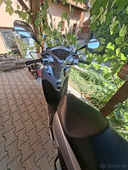 Honda SH 300i - 3