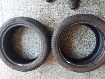 Prodám zimní pneu Barum Polaris 5 - 215/50 R18 - 3