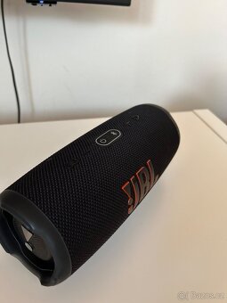 reproduktor jbl charge 5 - 3