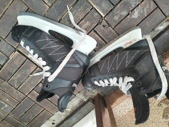 Brankářské brusle vel 38 - 3