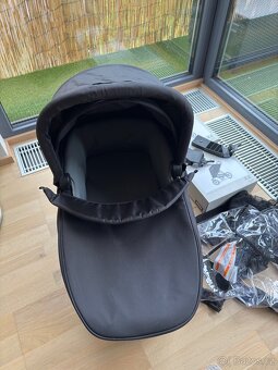 Thule Urban Glide 2 Grey Melange on Black set Zaruka - 3