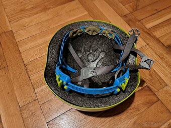 Dětská helma na lezení - 3