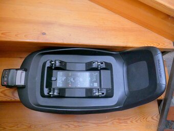 Autosedačka Maxi Cosi se základnou (do 15kg) - 3