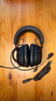 HyperX Cloud III - 3