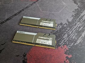 G.SKILL 16GB KIT DDR4 RGB - 3