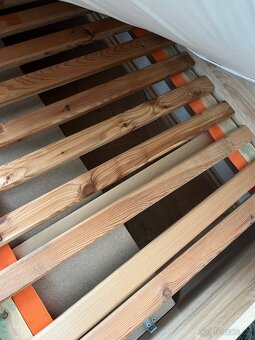 Studentska postel s supliky, rostem bez matrace 90x200cm - 3