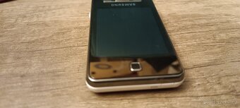 Plně funkční a zajímavý Samsung SGH-F480 - 3