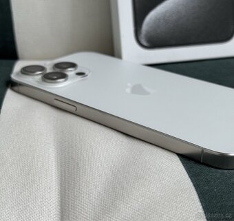 iPhone 15 Pro Max 256 White Titán - 3