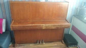 piano August forster - 3