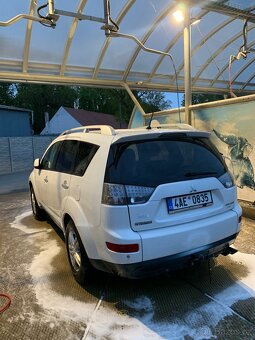 Mitsubishi Outlander 2.2 DiD - 3