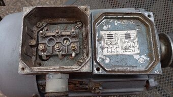 motor 3f Elprom 220/380V/2,2kW/2840ot./min patkový - 3