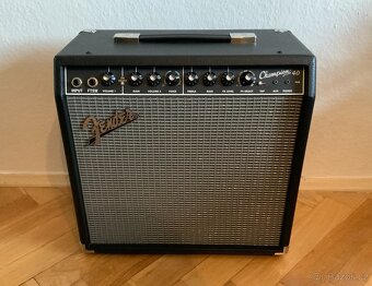 Kompletní kytarový set - Fender Stratocaster, kombo... - 3