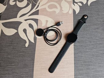 Chytré hodinky Samsung Galaxy Watch Active2 40mm černé - 3