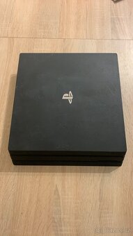 Playstation 4 Pro - 3