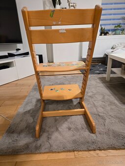 Rostoucí židle z masivu - 3