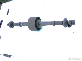 Ložiskové domečky + hřídel na brusku - 3