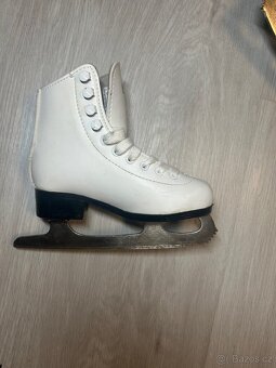 Lední brusle dětské pro holky - 3