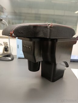 Loketní opěrka Ford Focus MK2 - 3