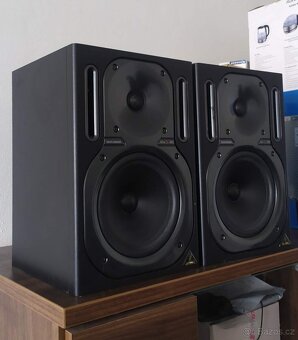 Behringer Truth B2030A studiové monitory - 3