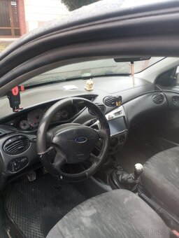 Ford Focus 2004, 2l benzín, 16 ventilů. - 3